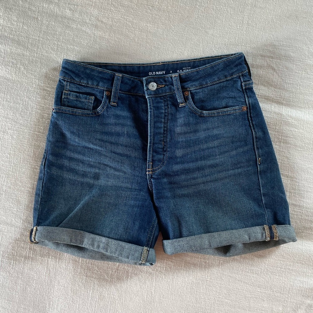 Old Navy High-Rise Jean Shorts, size 2